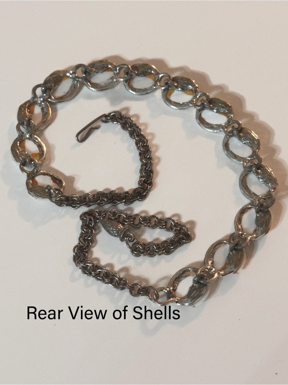 White Shell Necklace, Silver-tone Chain
Vintage - Picture 3 of 6